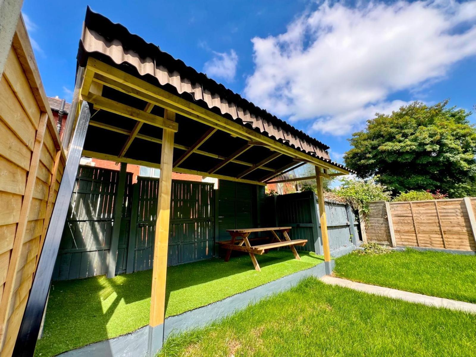 Home Away From Home Bury  Bagian luar foto