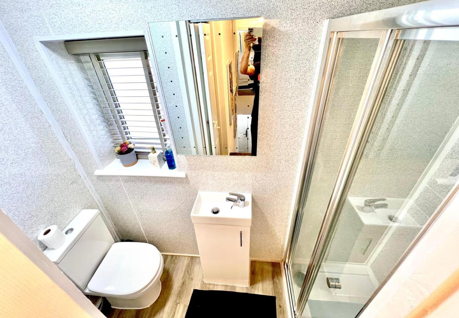 Home Away From Home Bury  Bagian luar foto